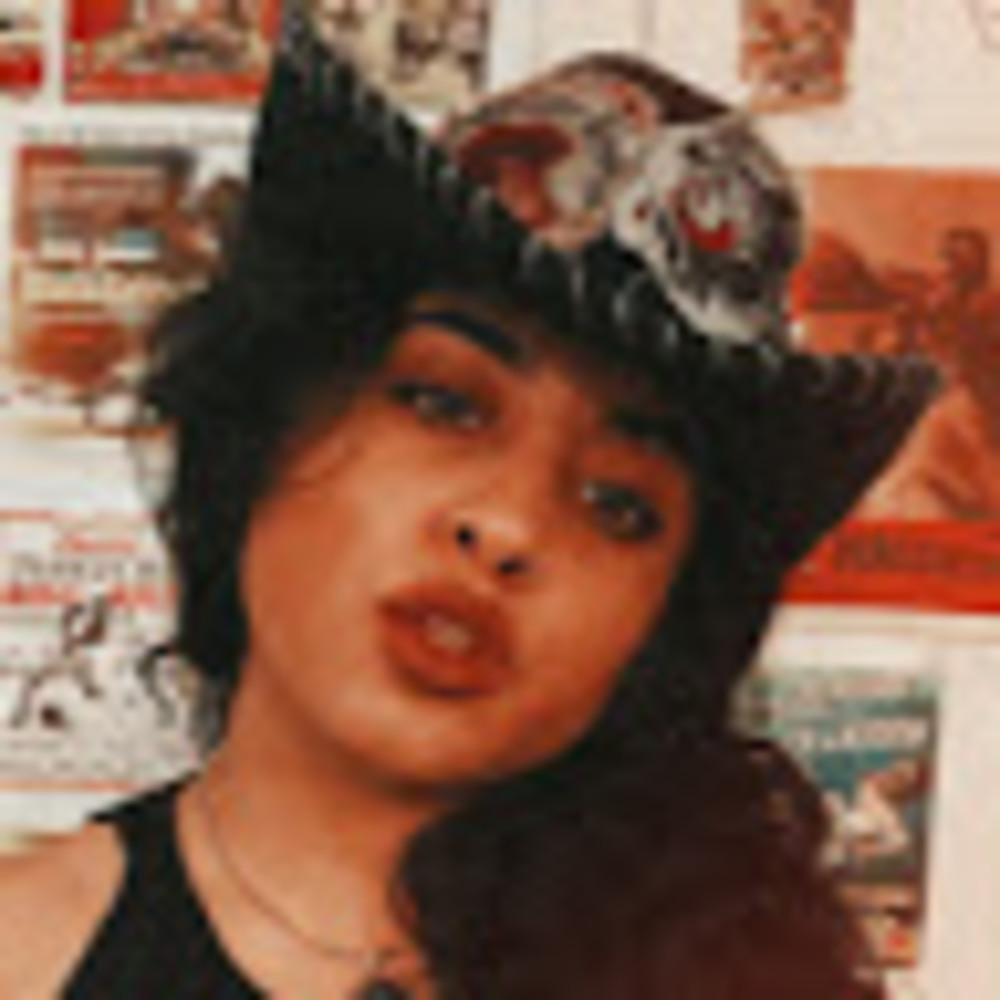 Meet your Posher, Shaila